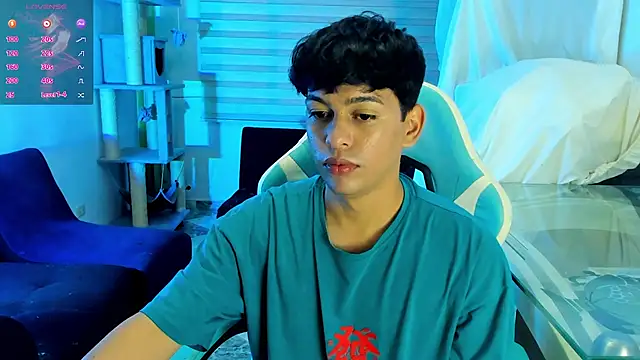 Snapshot of Franco_Rizzo_ chatting on 10/01/25, 04:29 Franco Rizzo online show from 10/01/25, 04:29