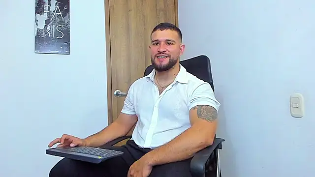 AndrewDiaz online show from 09/25/25, 05:44