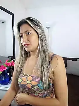 valeriahunter1 online show from 03/03/25, 10:10