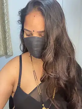 Snapshot of kannadatelugugirl chatting on 12/18/24, 12:43 kannadatelugugirl online show from 12/18/24, 12:43