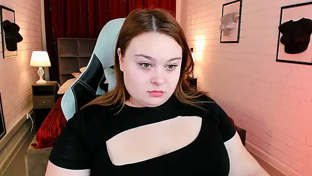 Snapshot of KimberlyMaran chatting on 01/10/25, 09:13 KimberlyMaran online show from 01/10/25, 09:13