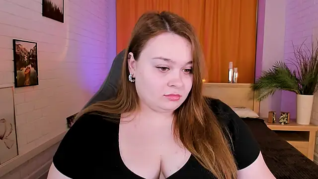 Snapshot of KimberlyMaran chatting on 01/28/25, 09:19 KimberlyMaran online show from 01/28/25, 09:19