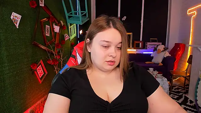 Snapshot of KimberlyMaran chatting on 02/25/25, 09:09 KimberlyMaran online show from 02/25/25, 09:09