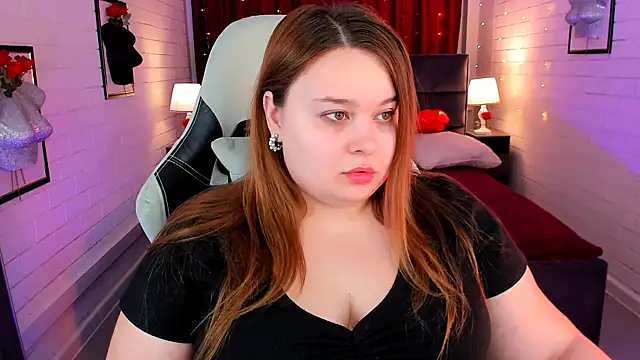 Snapshot of KimberlyMaran chatting on 03/14/25, 09:03 KimberlyMaran online show from 03/14/25, 09:03