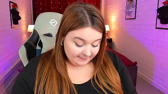 Snapshot of KimberlyMaran chatting on 03/19/25, 09:28 KimberlyMaran online show from 03/19/25, 09:28