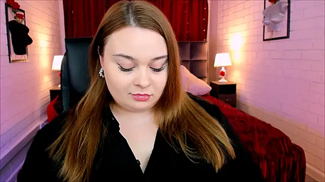 Snapshot of KimberlyMaran chatting on 11/24/25, 04:18 KimberlyMaran online show from 11/24/25, 04:18