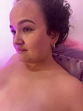 kattypinkk online show from 01/17/25, 05:00