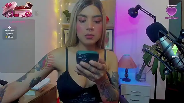 Yeriawaddell  online show from 01/21/25, 02:00