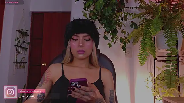 Yeriawaddell  online show from 03/29/26, 12:10