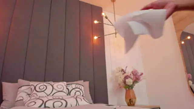 JuanaSimons online show from 01/21/25, 02:22