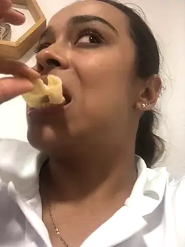 JuanaSimons online show from 10/17/25, 02:04