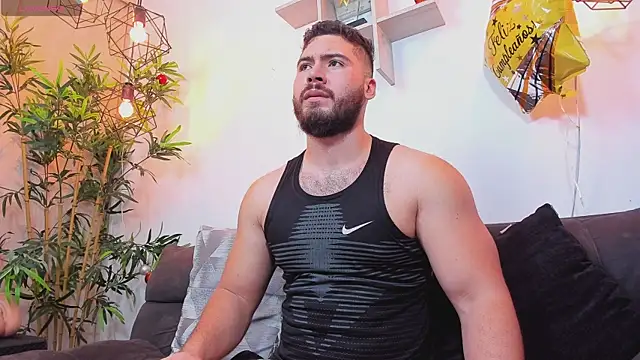 SebastianVilla  online show from 04/14/26, 10:05