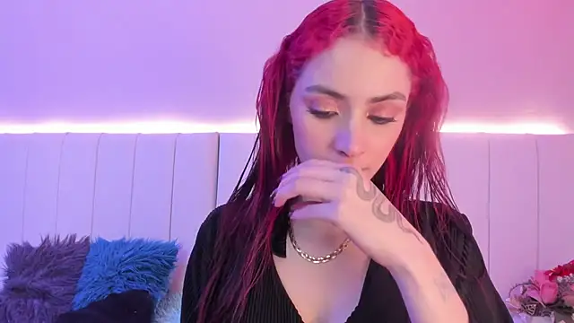 Snapshot of CAMILLEN_PETTID chatting on 11/13/25, 10:30 CAMILLEN PETTID online show from 11/13/25, 10:30