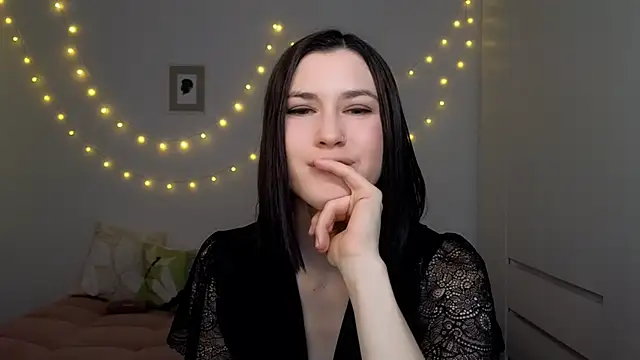 AliciaNewell online show from 05/20/26, 09:15