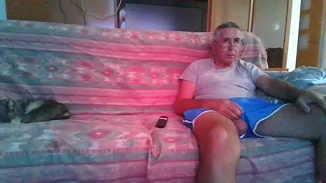 Snapshot of parejamlga58 chatting on 11/02/25, 05:37 parejamlga58 online show from 11/02/25, 05:37