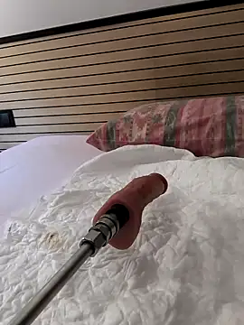 Snapshot of parejamlga58 chatting on 04/03/26, 01:42 parejamlga58 online show from 04/03/26, 01:42