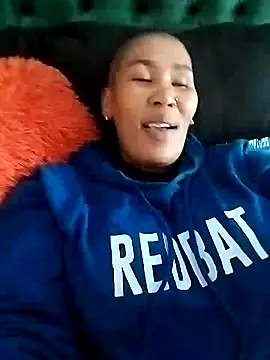 Snapshot of KINKYTEE20 chatting on 02/21/25, 07:23 KINKYTEE20 online show from 02/21/25, 07:23