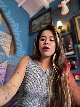 Snapshot of Emilia_Bakerr chatting on 01/23/25, 08:45 Emilia Bakerr online show from 01/23/25, 08:45