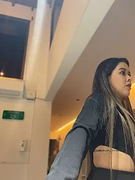 Snapshot of Emilia_Bakerr chatting on 03/16/25, 12:01 Emilia Bakerr online show from 03/16/25, 12:01