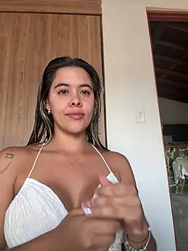 Emilia Bakerr online show from 05/06/26, 06:13