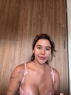 Emilia Bakerr online show from 05/18/26, 06:14