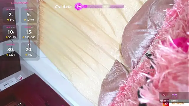 Snapshot of thifany_17 chatting on 12/15/25, 09:30 thifany 17 online show from 12/15/25, 09:30