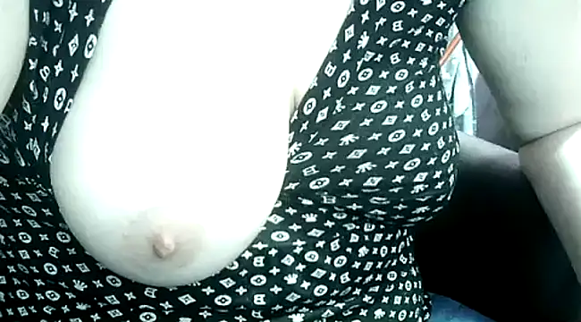 Lucinka1 online show from 01/15/25, 04:00