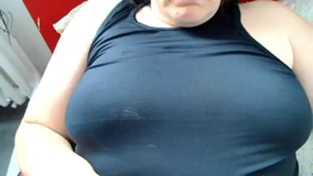 Lucinka1 online show from 06/18/26, 07:52