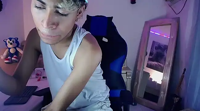 huge armound online show from 02/17/25, 02:26