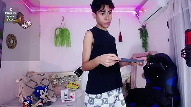 huge armound online show from 04/07/26, 04:24