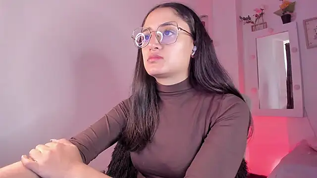 Snapshot of _Caroliinee_ chatting on 09/24/25, 04:54 Caroliinee online show from 09/24/25, 04:54