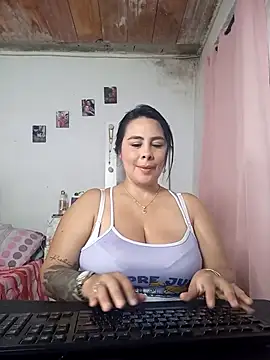 mariana mari online show from 03/10/25, 03:20