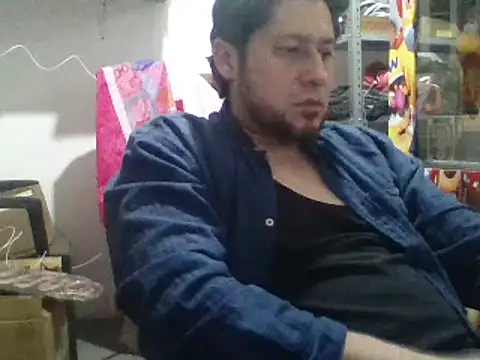 Snapshot of simpatico1000 chatting on 01/24/25, 04:27 simpatico1000 online show from 01/24/25, 04:27