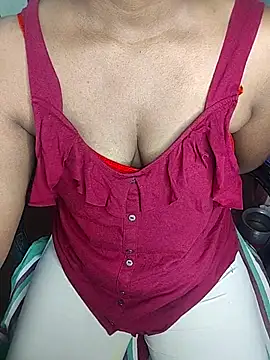 Snapshot of Telugu_ammayi_pooja chatting on 09/24/25, 04:43 Telugu ammayi pooja online show from 09/24/25, 04:43