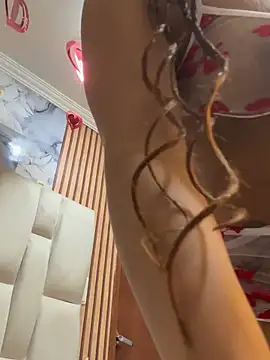 Hannagarces online show from 02/18/26, 10:44