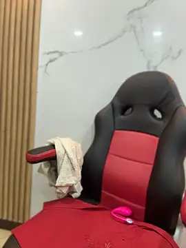 Hannagarces online show from 06/01/26, 11:23