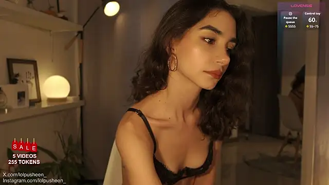 JulietteDee online show from 10/28/25, 10:34