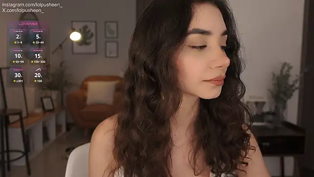 Snapshot of JulietteDee chatting on 05/06/26, 09:31 JulietteDee online show from 05/06/26, 09:31