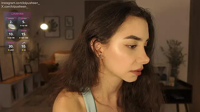 Snapshot of JulietteDee chatting on 05/25/26, 09:21 JulietteDee online show from 05/25/26, 09:21