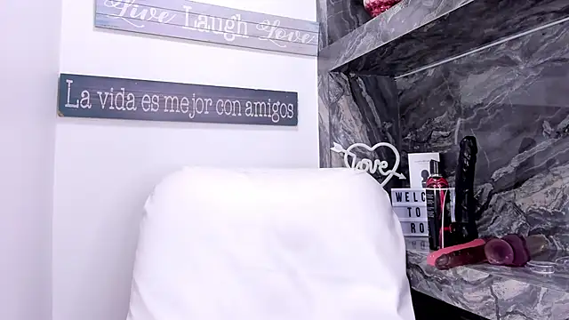 miss danika online show from 01/31/25, 02:07