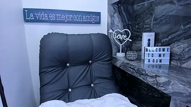 miss danika online show from 02/28/26, 11:11