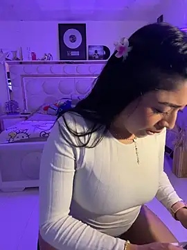 lucianaroy online show from 04/01/26, 05:21