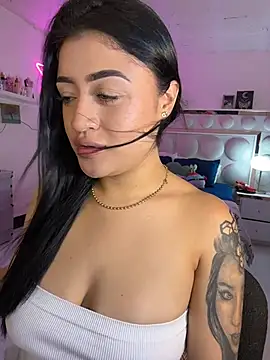 Snapshot of lucianaroy chatting on 07/05/26, 10:28 lucianaroy online show from 07/05/26, 10:28