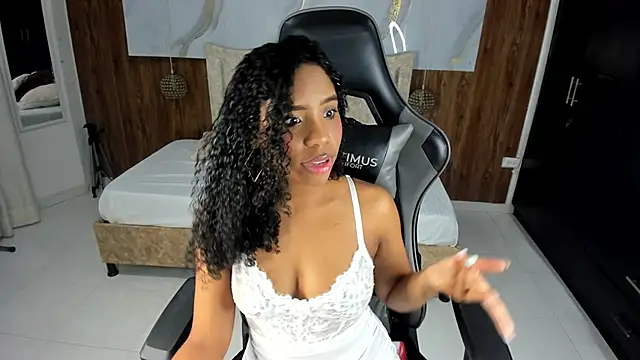 Snapshot of lia_16 chatting on 02/21/26, 11:11 lia 16 online show from 02/21/26, 11:11