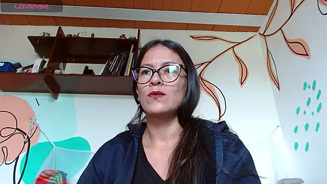 lupita84 online show from 01/11/26, 06:13