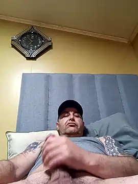 TrainedFinder5 online show from 11/01/25, 06:48