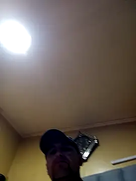 TrainedFinder5 online show from 11/10/25, 05:45