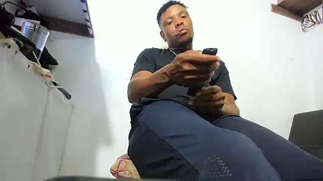 hugo3918  online show from 02/23/26, 01:03