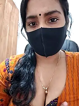 Snapshot of Ritusri_Dotta chatting on 12/25/24, 04:22 Ritusri Dotta online show from 12/25/24, 04:22