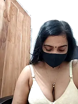 Snapshot of Ritusri_Dotta chatting on 12/28/24, 03:26 Ritusri Dotta online show from 12/28/24, 03:26